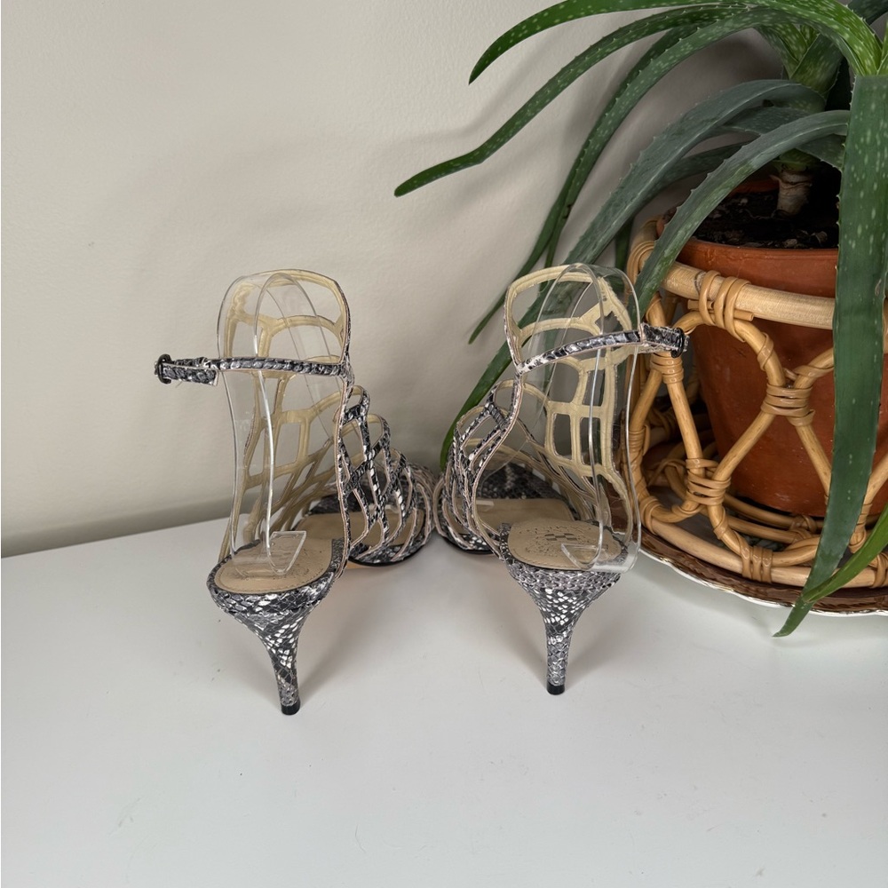 Vince Camuto Snakeskin Gladiator Strappy Heels Sandals 2.5” Kitten Heel Sz 7.5M - Picture 3 of 11
